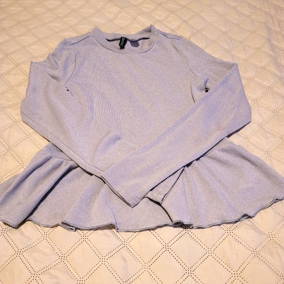 Junior Top Gently Worn size Small - Picture 1 of 1